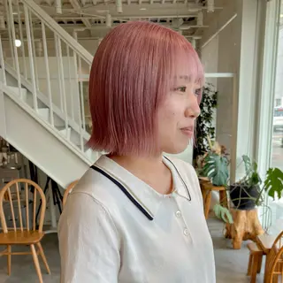 ショート カラー 安西 香利奈のヘアスタイル