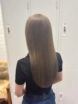 ロング カラー 詩乃🎀ピンク 暖色系🫧レイヤーのヘアスタイル