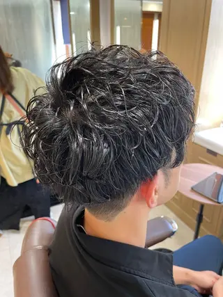 ショート パーマ メンズ 小柳 歩美のヘアスタイル