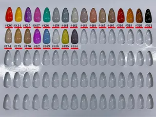 ネイル MAXKELLY MAIのネイルデザイン