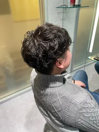 メンズ momone🍒 メンズカットパーマのヘアスタイル