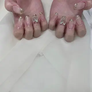 ショート ヘアアレンジ ネイル マツエク・マツパ 𓂃🦢Aurora Swan🌙𓂃のネイルデザイン