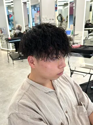 ショート パーマ メンズ 透明感ハイトーン特化 /ケアブリーチ/莉駒のヘアスタイル