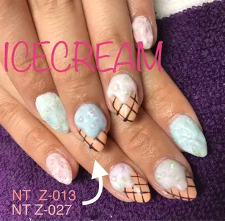 ネイル ネイルサロンハピーナ自宅サロン所属・金沢 未緒のネイルデザイン