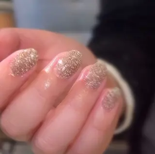 ミディアム Atelier  nail所属・︎ ユイナのネイルデザイン