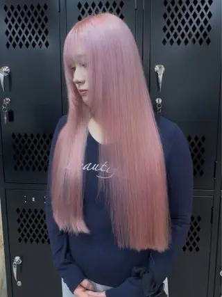 ロング カラー 柏井 陽菜のヘアスタイル