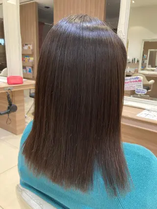 セミロング 🔸縮毛矯正🔸 カソリ　ナユタのヘアスタイル