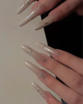 ネイル LuLu Nail Salon 関内所属・LuLu nail Janeyのネイルデザイン