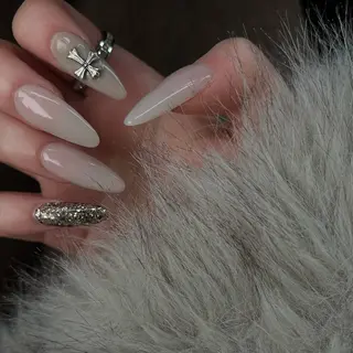 ネイル BEAUTY LINE 藤沢店所属・Ayami 🐆🖤のネイルデザイン