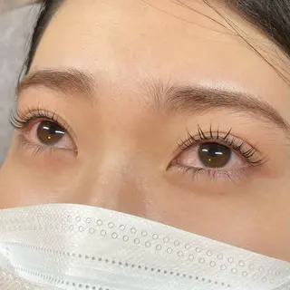 マツエク・マツパ ROW beaute所属・ROW beaute Sakiの眉毛・アイブロウイメージ