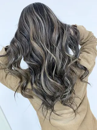 ロング 🥇近藤 恭輔🥇 Recharme新保のヘアスタイル