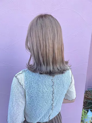カラー ベージュ/透明感/ 桃子🎀のヘアスタイル