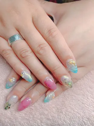 ネイル Rena-ju キャサディのネイルデザイン