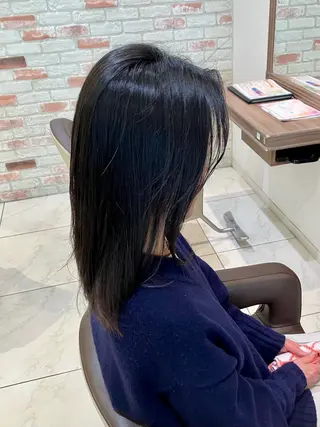 セミロング 🧡Ash 新杉田🧡山本のヘアスタイル