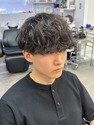パーマ メンズ fifth men's原宿所属・fifth/原宿/ シャドウパーマ/カズのヘアスタイル