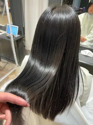 カラー 髪質改善＆艶髪美髪エステ専門店　Lyrae～リラエ～所属・西梅田🌿髪質改善 井手　浩太朗のヘアスタイル