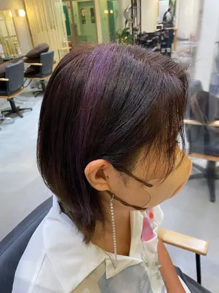 カラー 勝海 絢音のヘアスタイル