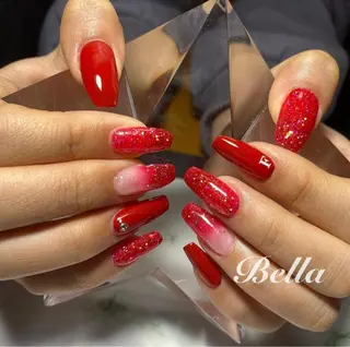 ネイル 𝑩𝒆𝒍𝒍𝒂 𝒏𝒂𝒊𝒍のネイルデザイン