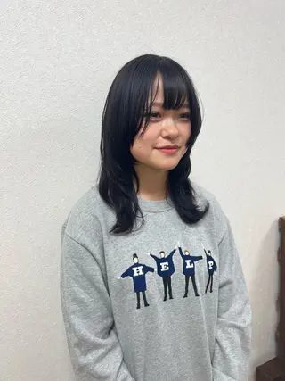 ロング あおい/透明感 /ハイトーンのヘアスタイル