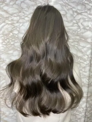 セミロング カラー お任せヘア☘️☘️ 及川渚のヘアスタイル