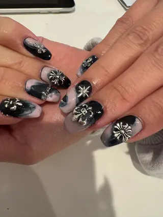 ネイル yglow所属・yglow 【yuri】のネイルデザイン