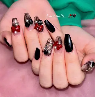 ネイル 𝐁𝐞𝐥𝐥 𝐦𝐞のネイルデザイン