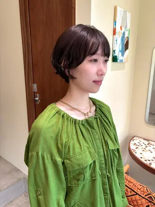 ショート カラー パーマ satsuki 暖色・ブラウンカラーのヘアスタイル