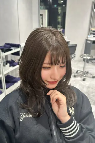 セミロング 梅田/ミルクティー ベージュ sayaのヘアスタイル