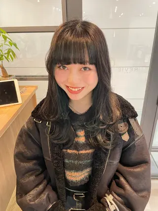 ロング Neale. ナナカのヘアスタイル