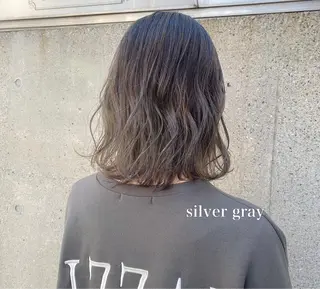 セミロング カラー ブリーチ指名 NO1🌈SAKIのヘアスタイル