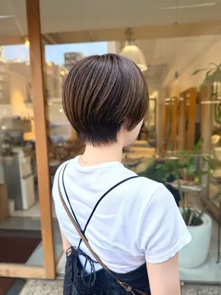 ショート カラー 安永 涼のヘアスタイル