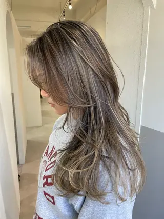 ロング カラー レイヤーカット💖 Kaedeのヘアスタイル