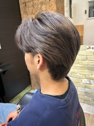 カラー メンズ 加本 翼のヘアスタイル