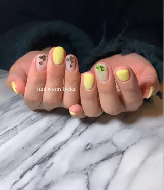 ネイル ﾈｲﾙﾙｰﾑﾘｯｶ 𝐦𝐚𝐲𝐮のネイルデザイン