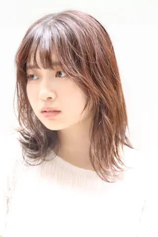 ミディアム パーマ コテ巻き風パーマ 藤澤　知彌のヘアスタイル