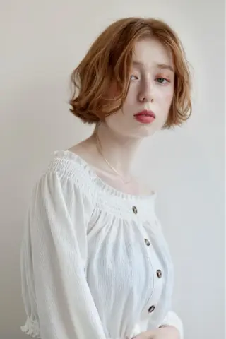 ミディアム 229所属・高橋 亜紀のヘアスタイル