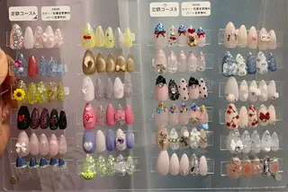 ネイル パーツ全部¥110 サロンミミのネイルデザイン