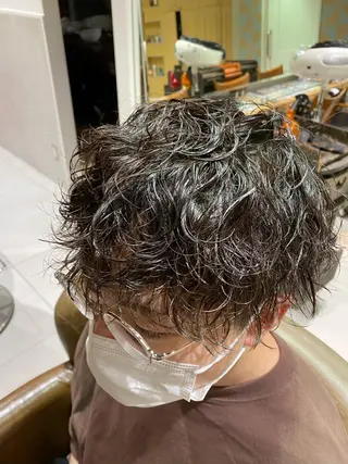 ショート カラー パーマ ヘアアレンジ メンズ メンズパーマの巨匠 鈴木純のヘアスタイル