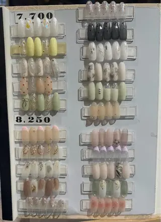 ネイル 豊島 波奈のネイルデザイン