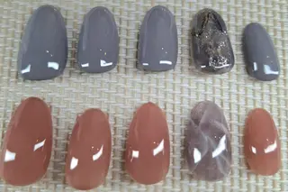 ネイル KURONOSUHAIRDESIGN所属・岡林 えりのネイルデザイン