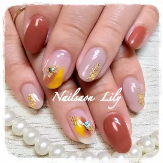 ネイル Nailsalon Lilyのネイルデザイン