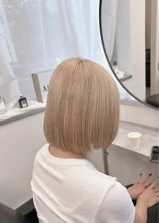 ショート カラー ブリーチ/ボブ ショート/はらのヘアスタイル