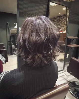 ミディアム カラー due hair 京都駅前店 MILBON オージュア認定サロン【デューヘアー】所属・ハイトーンブリーチ 土坂　由志【京都】のヘアスタイル