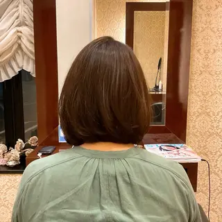 ミディアム 齋藤 若菜のヘアスタイル