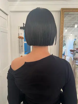 ショート ブリーチカラー🎀 韓国風/寺門美優のヘアスタイル