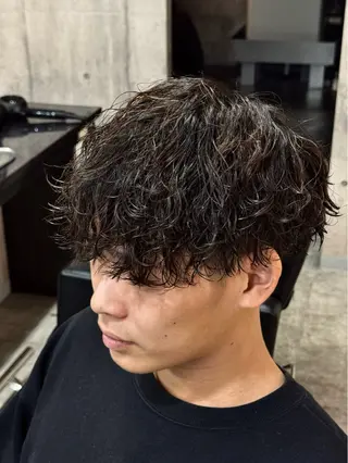 メンズ 心斎橋ハイトーン特化 midori🍀のヘアスタイル