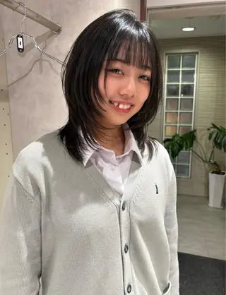 ミディアム 透明感カラー/海外風 レイヤー/mao🗽のヘアスタイル