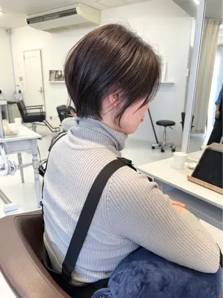 ショート 山崎結菜 🫧透明感カラーのヘアスタイル