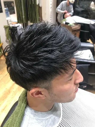 ショート HAIRS YOSHIOKA所属・ヘアーズヨシオカ MENSヒゲ脱毛のエステ・リラクイメージ