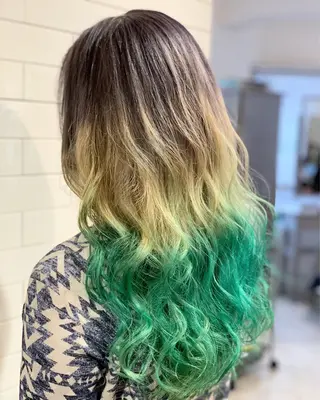 ロング カラー ヘアアレンジ 髪質改善×ハイトーン 中田啄也のヘアスタイル